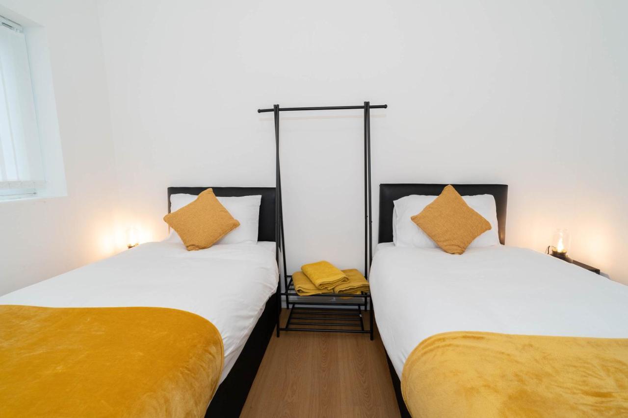 Two Bedroom Apartment-One Choice Stays- Jewellery Quarter برمنغهام المظهر الخارجي الصورة
